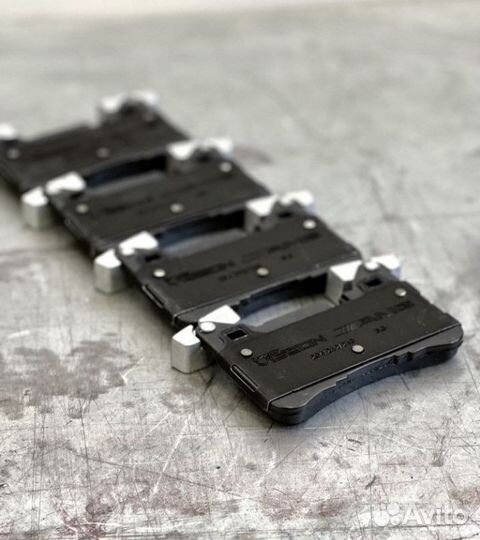 Задние тормозные колодки GLA 45 X156