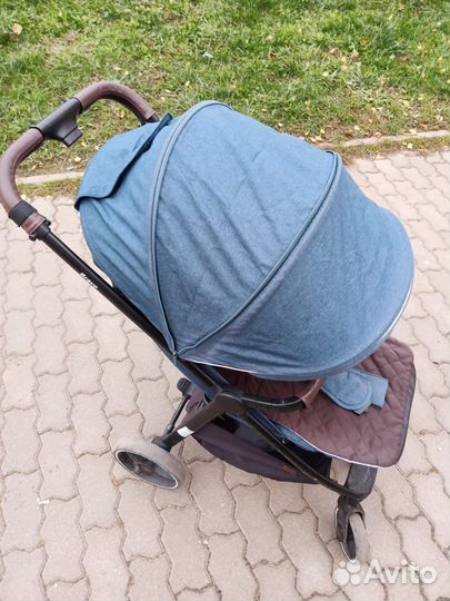 Прогулочная коляска Carrello Bravo