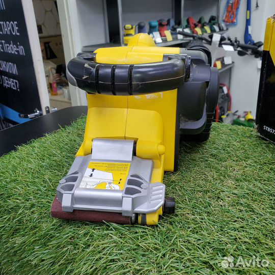 Ленточная шлифмашина stanley stbs720