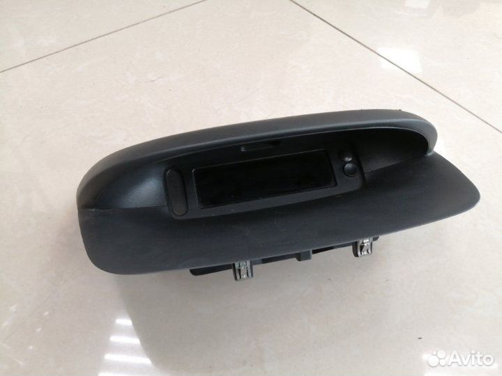 Дисплей информационный Renault Fluence седан