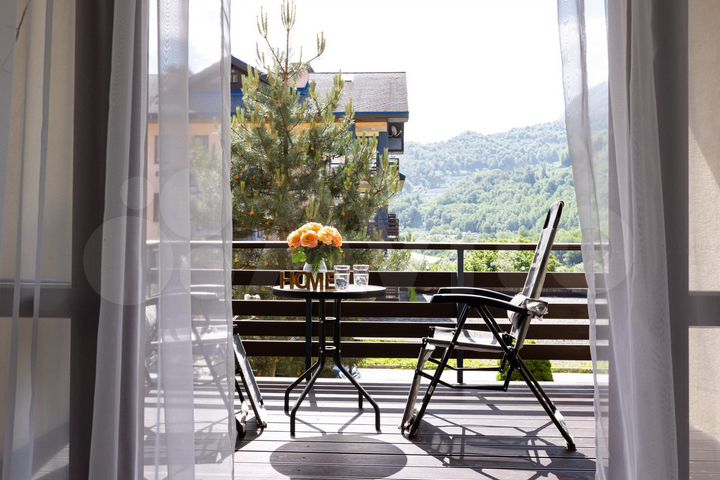 2-к. квартира, 75 м², 1/4 эт.