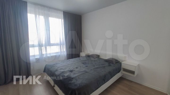 1-к. квартира, 42 м², 21/33 эт.