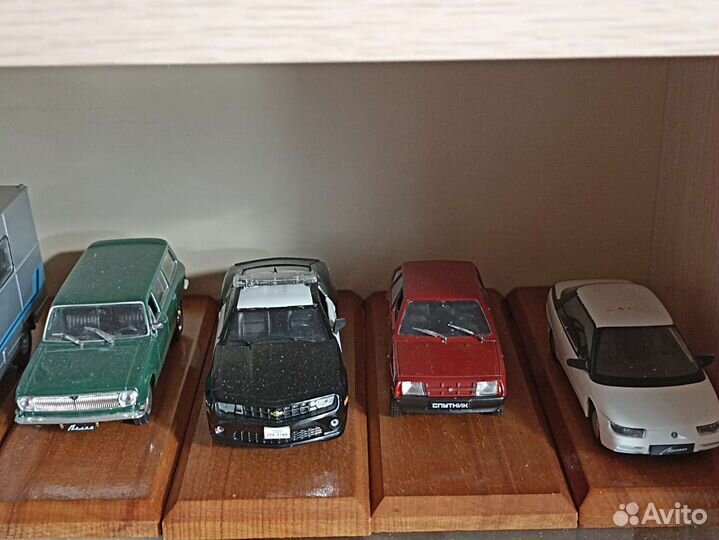 Модель автомобиля 1:43