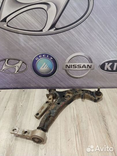 Рычаг подвески Nissan primera P12 Прав