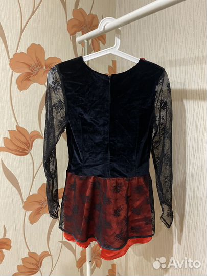 Танцевальный костюм женский