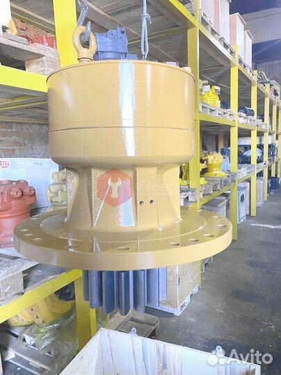 Поворотный редуктор Hyundai R55W-7 31M8-10140
