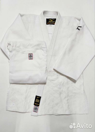 Кимоно для дзюдо mizuno IJF