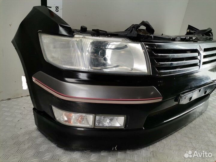 Передняя часть (ноускат) Mitsubishi Space Wagon 3
