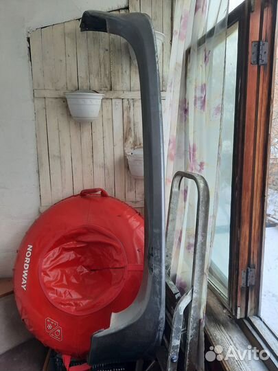 Губа переднего бампера Honda Airveiv