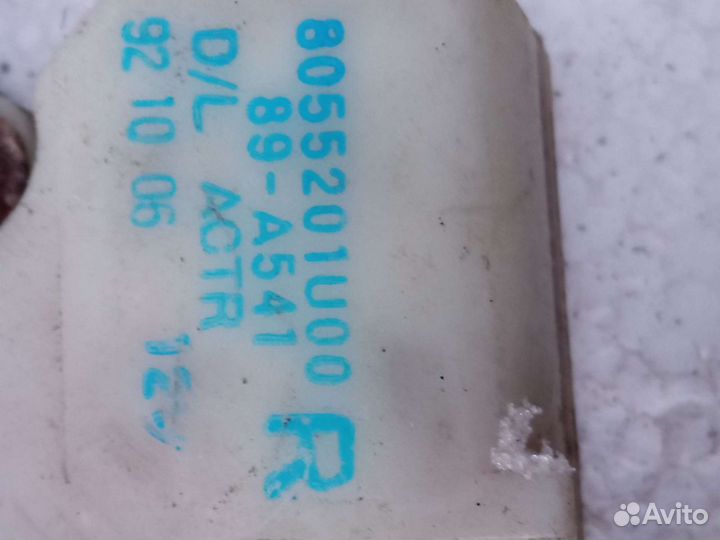 Nissan Micra с дверной замок