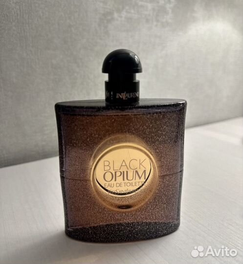 Yves Saint Laurent Black Opium женский аромат