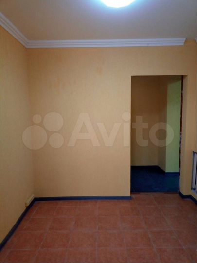 Торговое помещение в центре Керчи, 77 м²