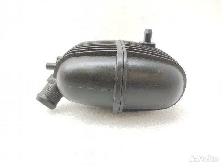 Резонатор воздушного фильтра Audi A4 B8 2009