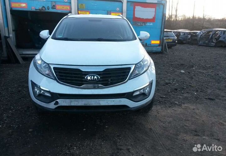 Kia Sportage III 2014 г на запчасти
