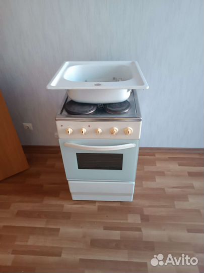 Продам электрическую плиту