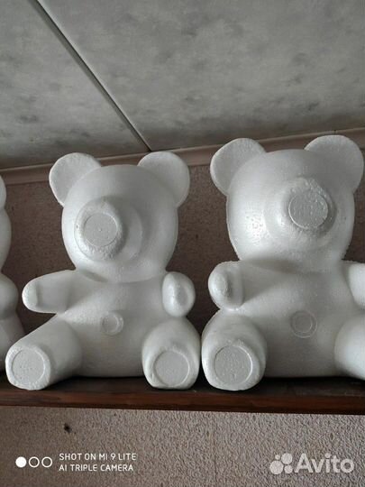 Медведь из пенопласта