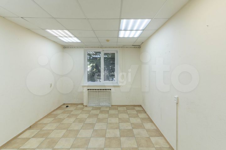 Продам торговое помещение, 66.4 м²