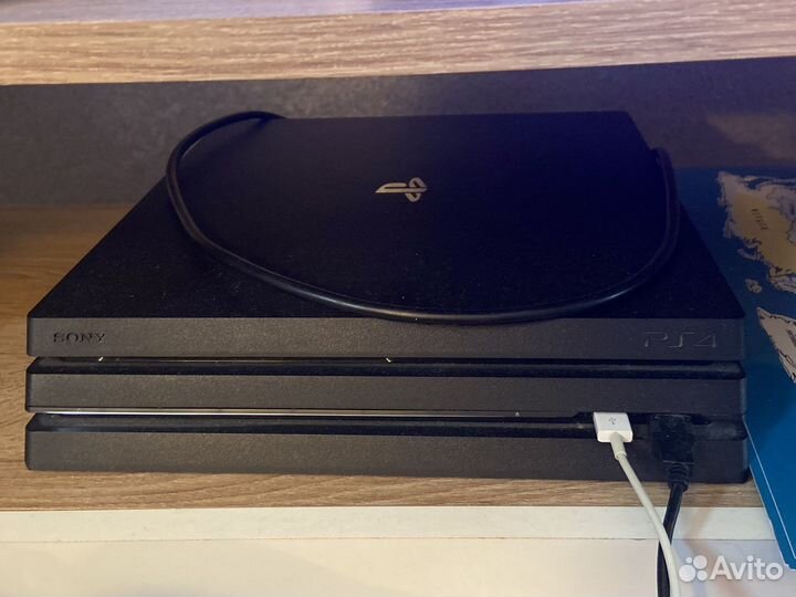 Sony PS4 pro 1tb