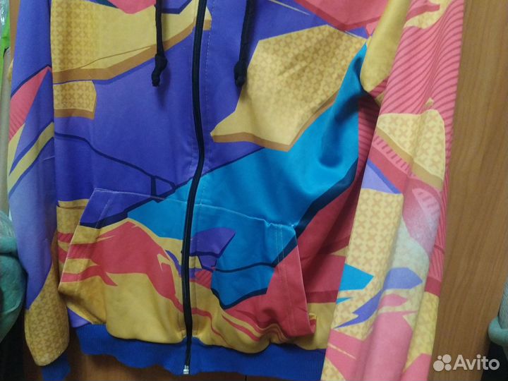 Фирменная кофта от Яда бесплатно