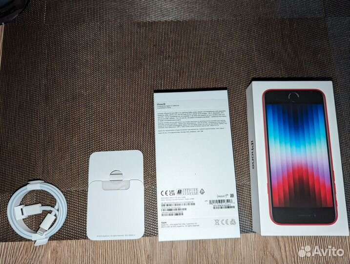 iPhone SE (2022), 64 ГБ