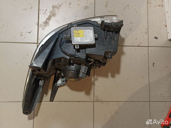 Фара Mazda Mpv LW3W L3 Xenon правая