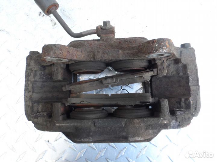 Суппорт перед R Hummer H3 2008