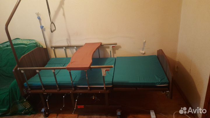 Медицинская кровать - с переворотом Met Remeks