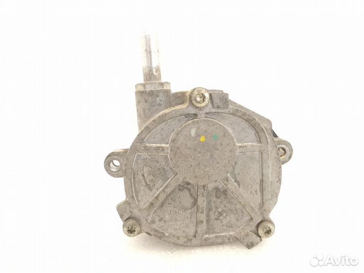 Насос вакуумный Mercedes-Benz C-Class W203 1.8