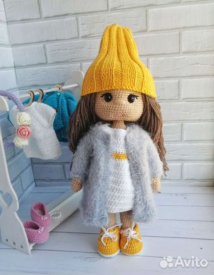 Вязаная кукла 30см