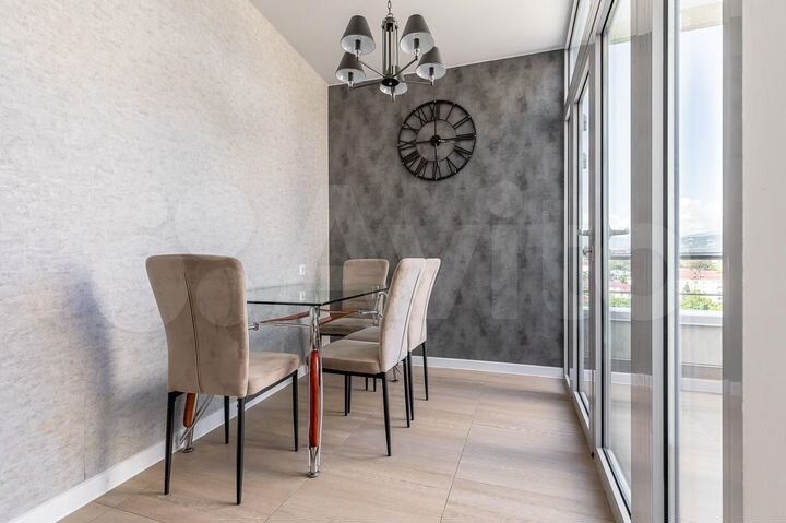 2-к. квартира, 100 м², 14/16 эт.