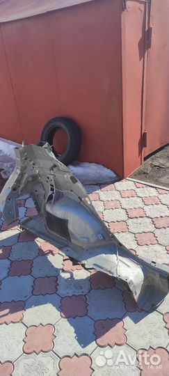 Крыло заднее левое ниссан тиида хэтч