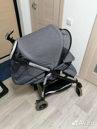 Прогулочная коляска трость peg perego