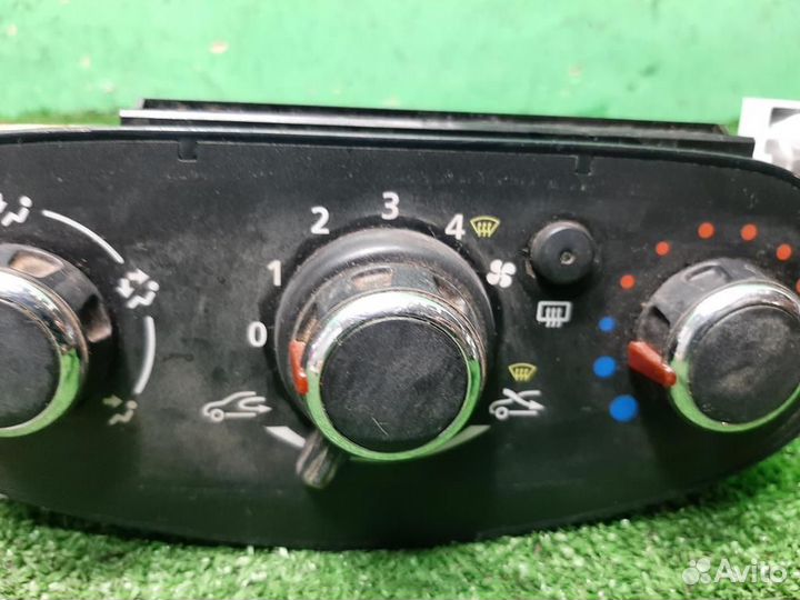 Панель управления отопителя Renault Duster 2017