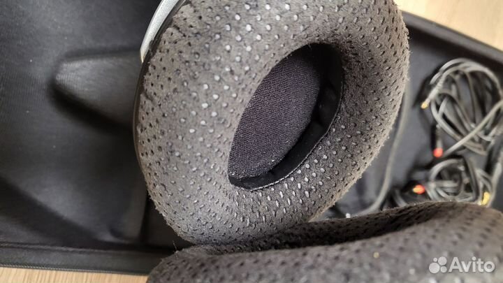 Премиальные наушники Shure SRH1540