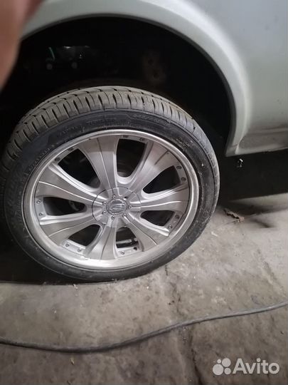 R19 Accelera Accelera 245/40, PCD 5x114.3 DIA 67