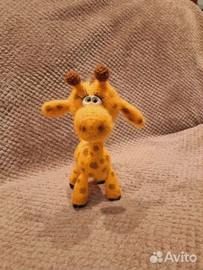 Игрушка вязаная Жираф