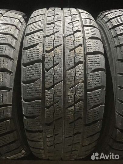 Goodyear Ice Navi Zea 205/65 R16 90L