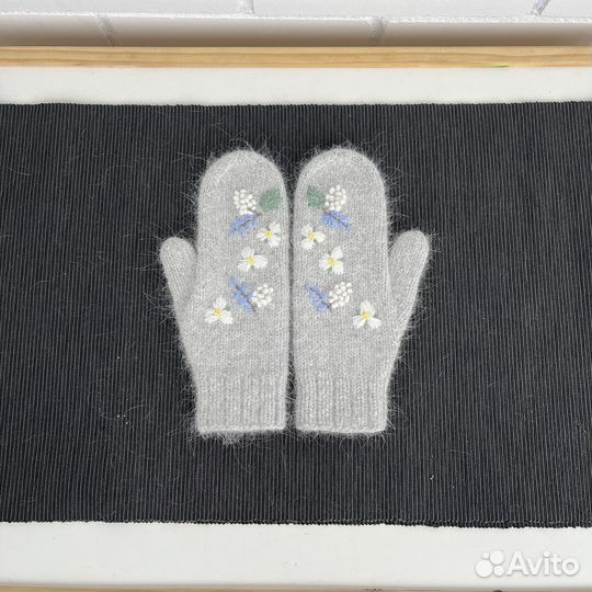 Варежки цветочные