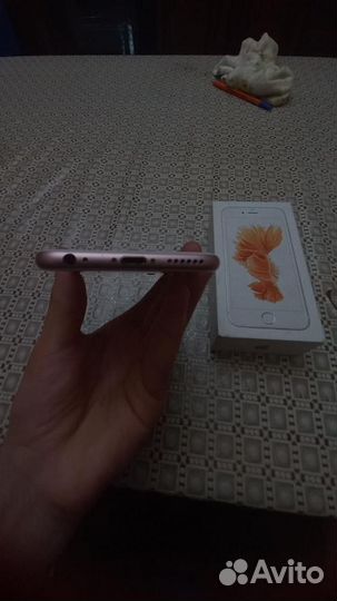 Телефон iPhone 6s
