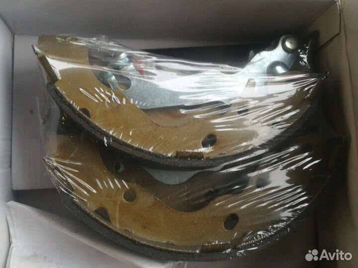 Колодки зад барабан hyundai coupe, elantra, matrix