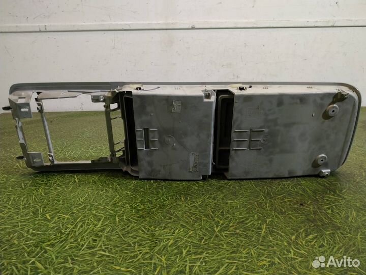 Потолочная консоль c вещевым отсеком Volkswagen