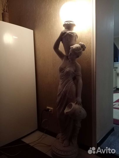 Статуэтка 155см высота