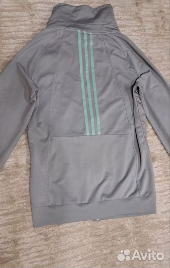 Спортивный костюм adidas 42-44 размер