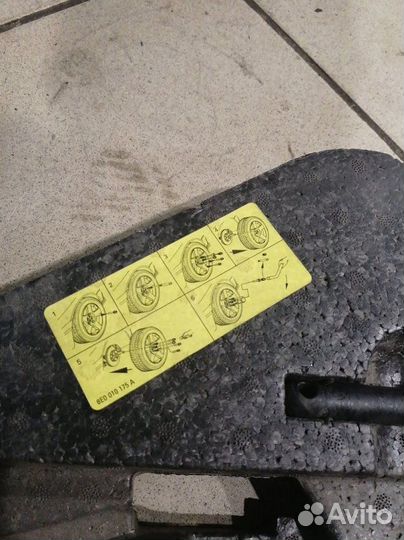 Органайзер багажника Volkswagen Phaeton W12 6 2005