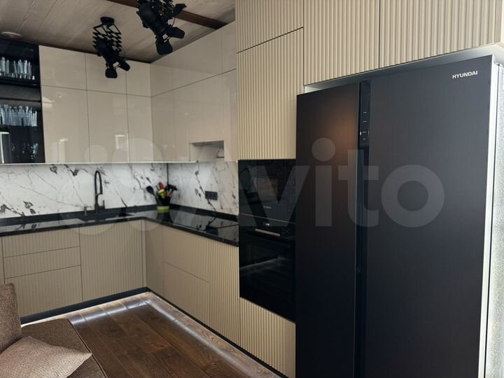 3-к. квартира, 101,2 м², 9/19 эт.