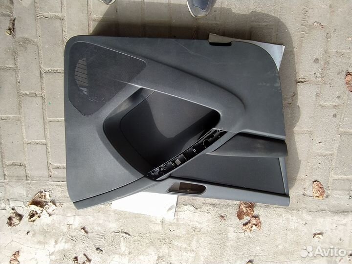 Обшивка двери Volkswagen Tiguan