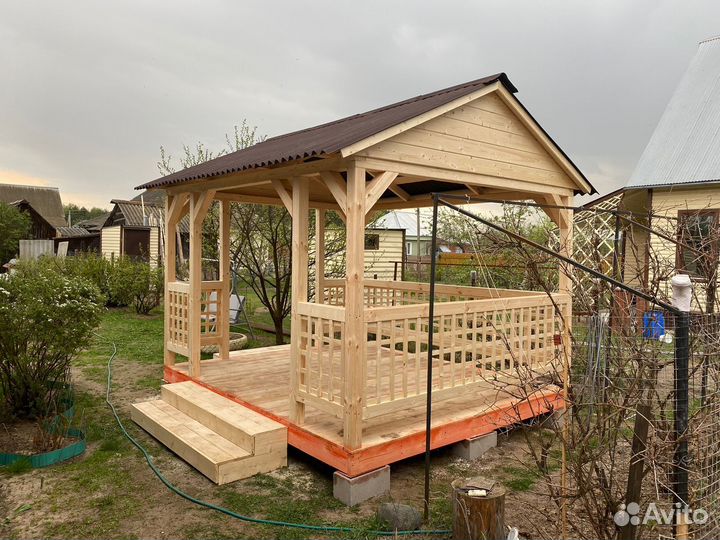 Беседка с мангальной зоной