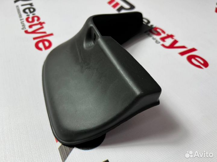 Брызговики Toyota Corolla Axio 120 черные H108