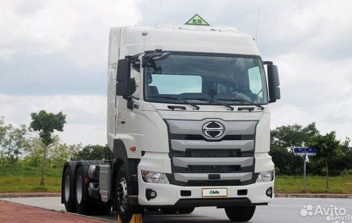 Hino 700, 2023
