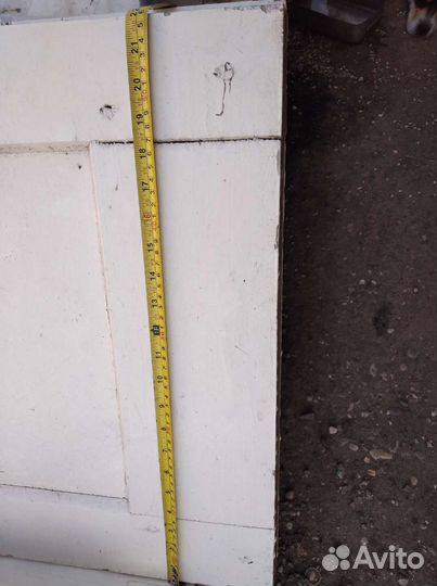 Двери Деревянные крепкие